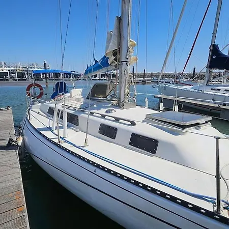 Hotel en barco Boat Puma 34 Lisboa