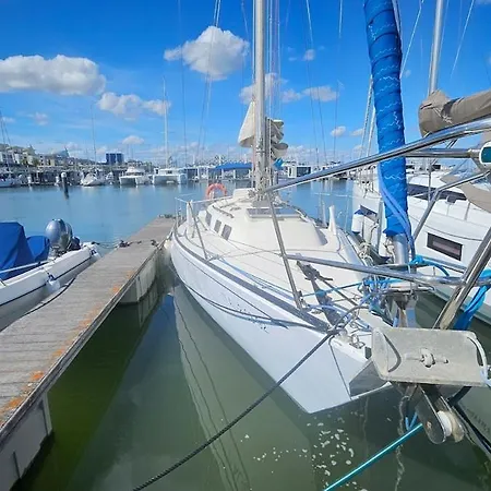 Hotel en barco Boat Puma 34
