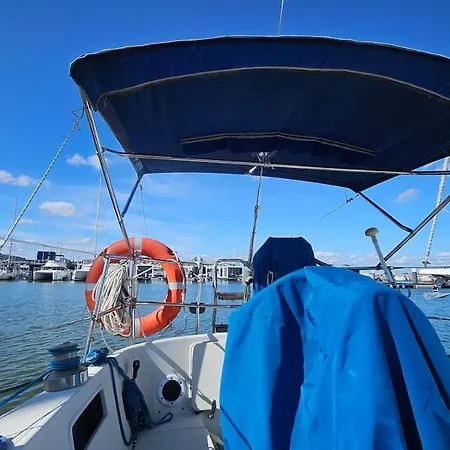 Hotel en barco Boat Puma 34 Lisboa