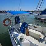 Boat Puma 34 Hotel na wodzie *