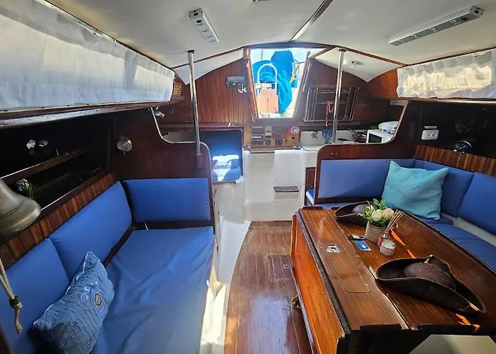 Hotel na wodzie Boat Puma 34 *