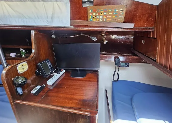 Boat Puma 34 Hotel na wodzie *